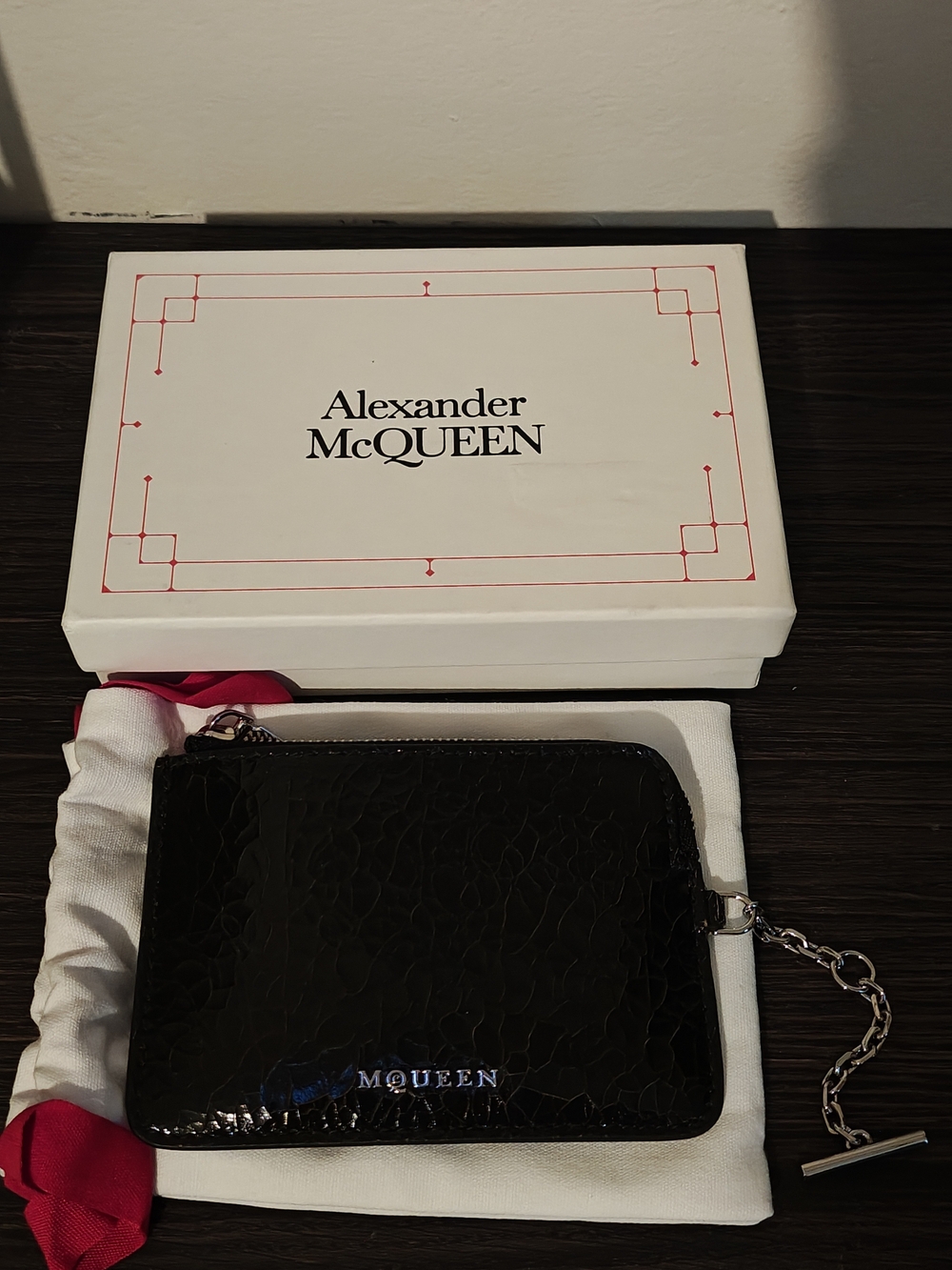 Alexander McQUEEN Black Patent Leather Zip Card Case with Chain
